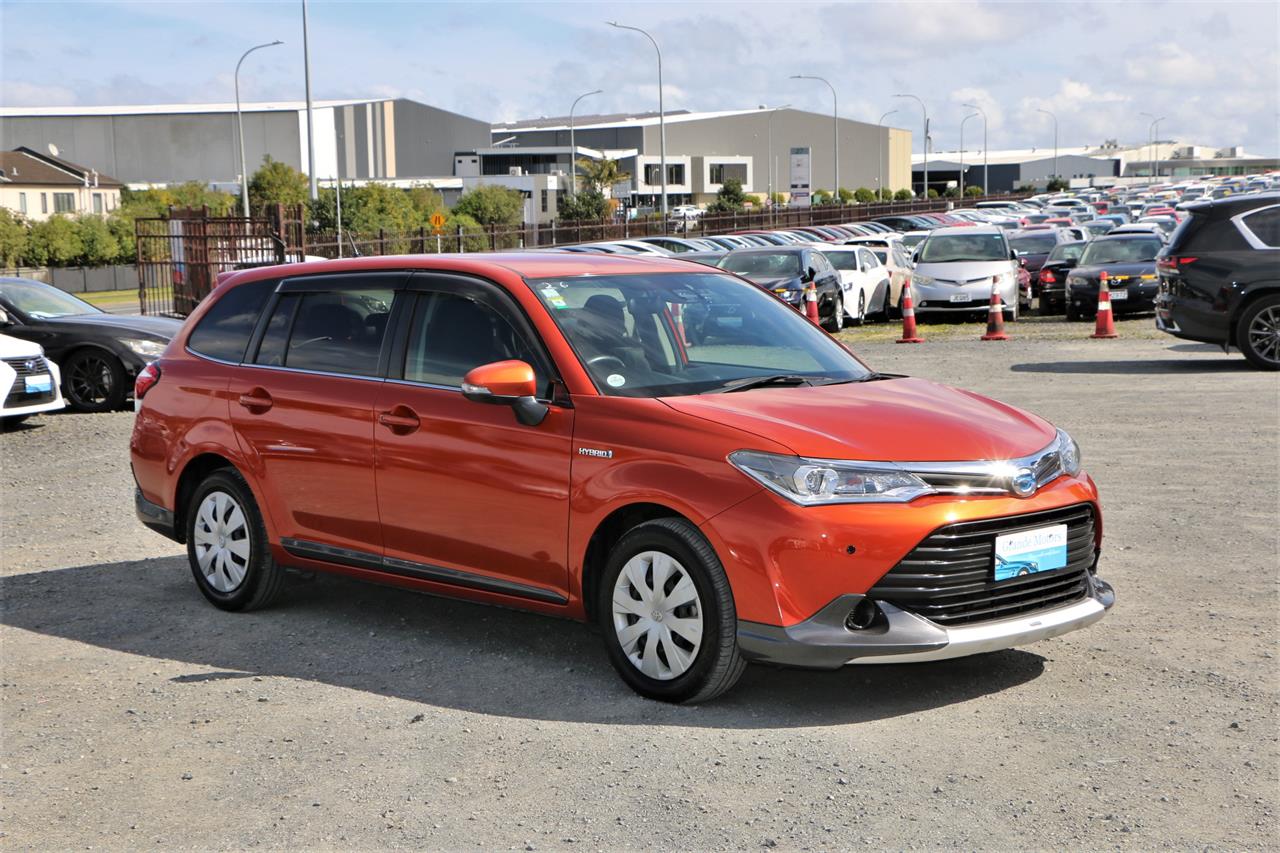 2015 Toyota Corolla Fielder G.Hybrid.Rear cam.Safety radar.Lane assist.Park sensors.Button start.8 Airbags.