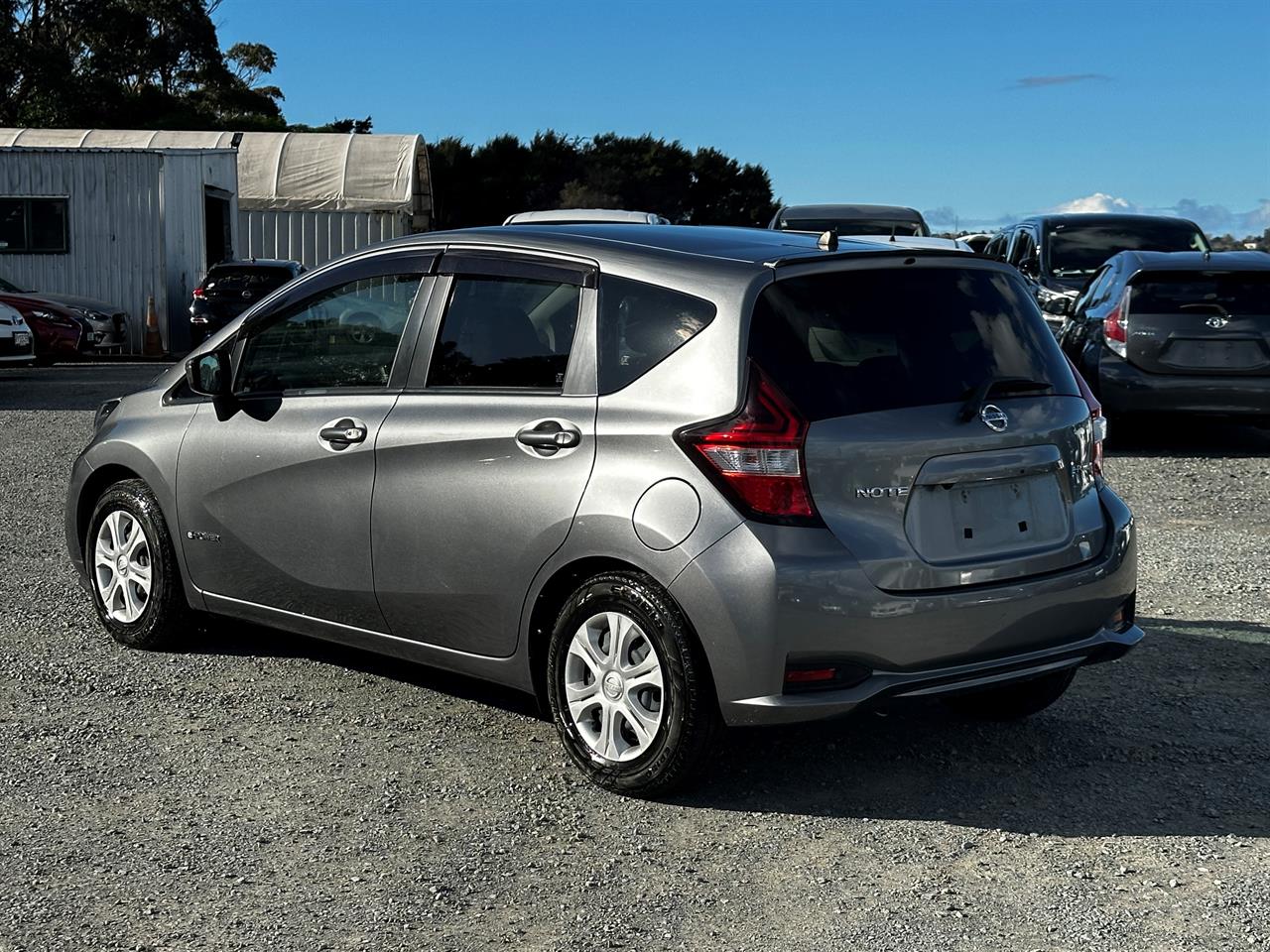 2017 Nissan Note E-power.Rear camera.Lane assist.Safety radar.Park sensors.Button start. Carousel 11