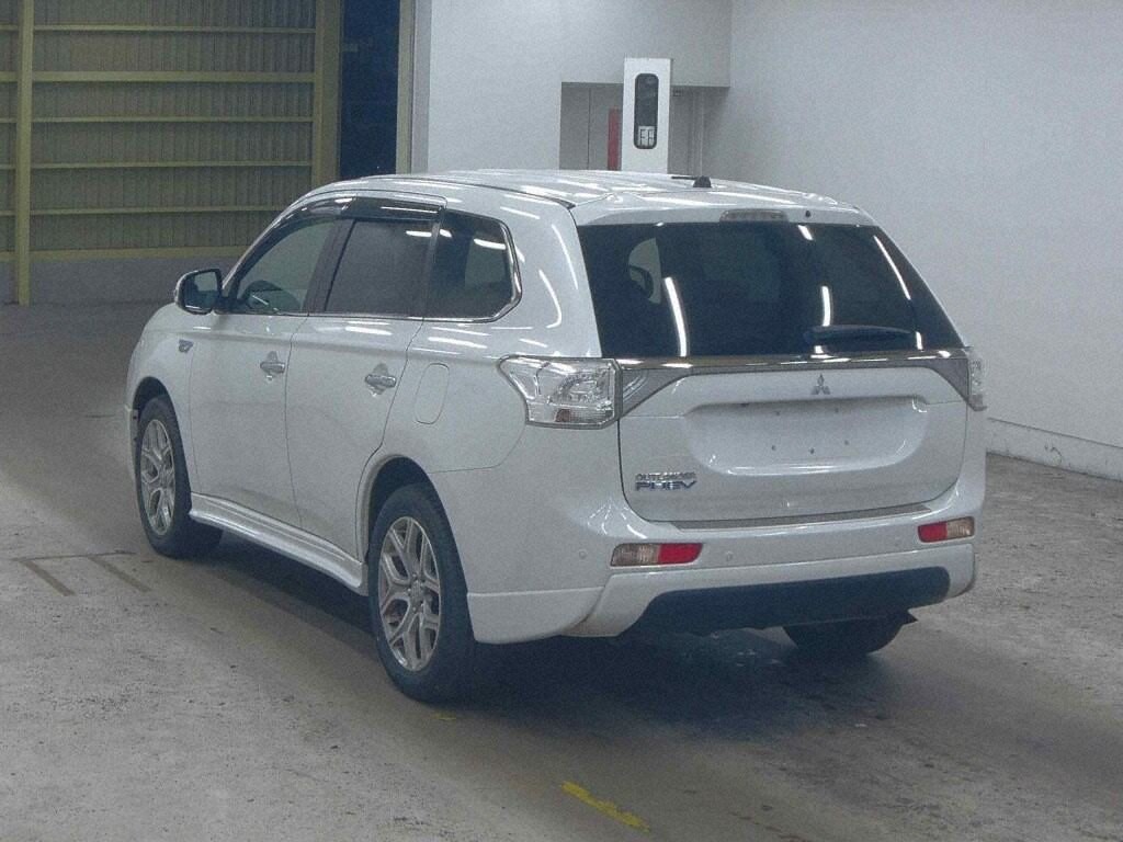 2013 Mitsubishi Outlander PHEV 4WD G NAVI PACKAGE Carousel 5