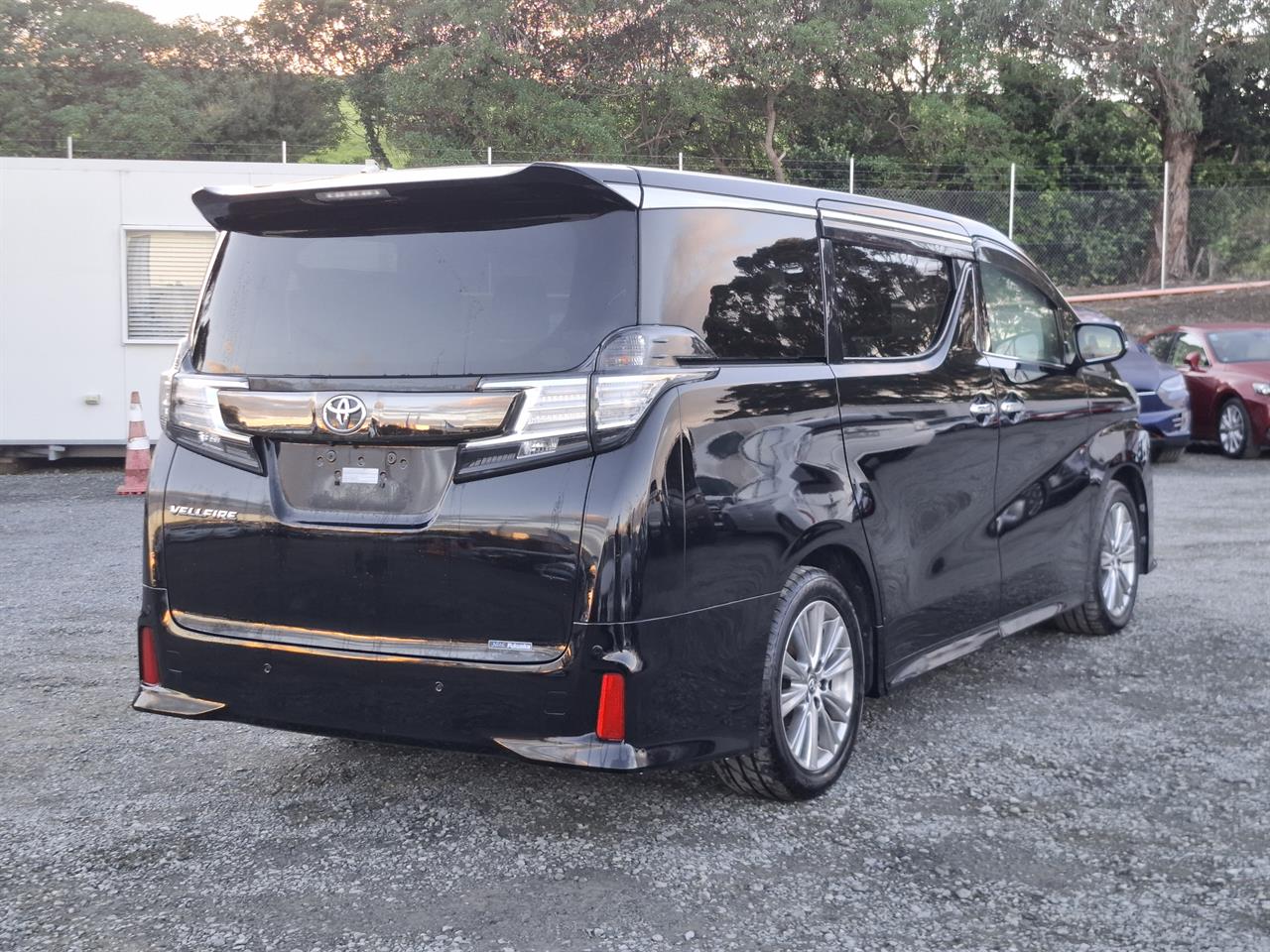 2016 Toyota Vellfire Z.Golden Eye.7seats.Cruise control.9 SRSAirbags. Carousel 16