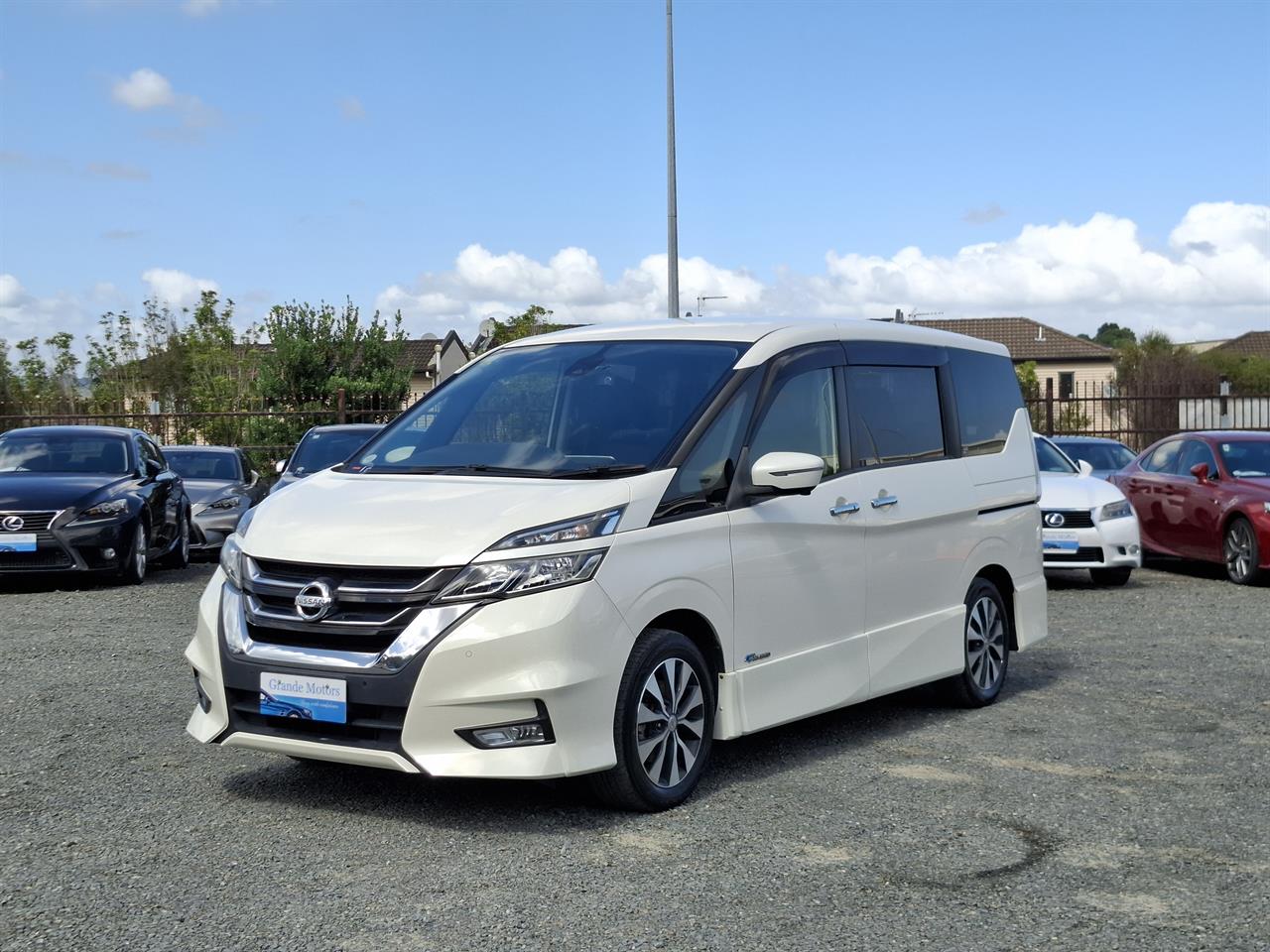 2017 Nissan Serena Highway star.Hybrid.Pro-pilot.Radar cruise.360°camera.Park sensors. Carousel 13