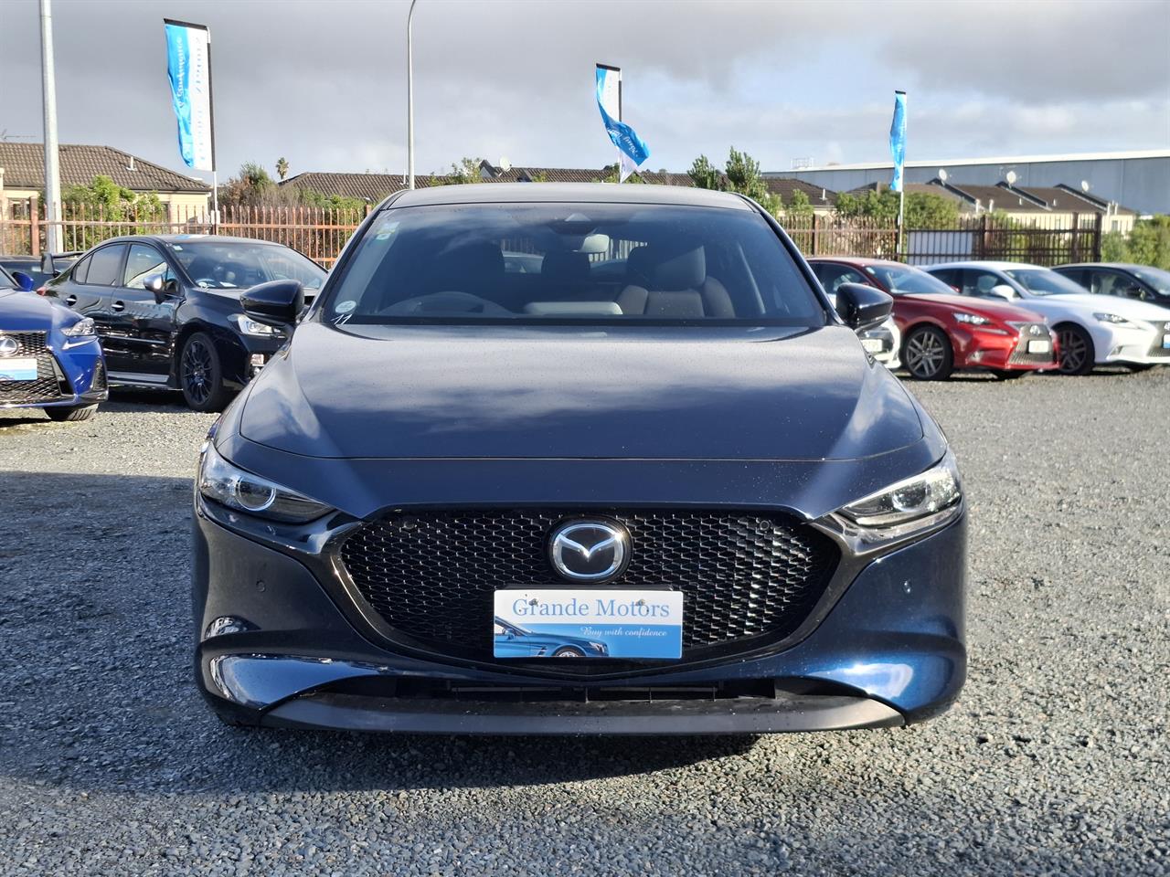 2023 Mazda 3 HUD.Rear camera.Radar cruise.Park sensors. Carousel 11