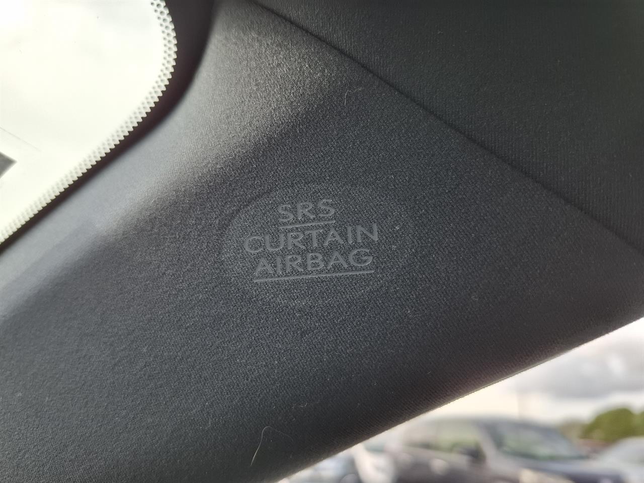 2014 Lexus IS 300h F-Sport.Blind spot.Radar cruise.Alarm.Leather.10 SRS Airbags. Carousel 7