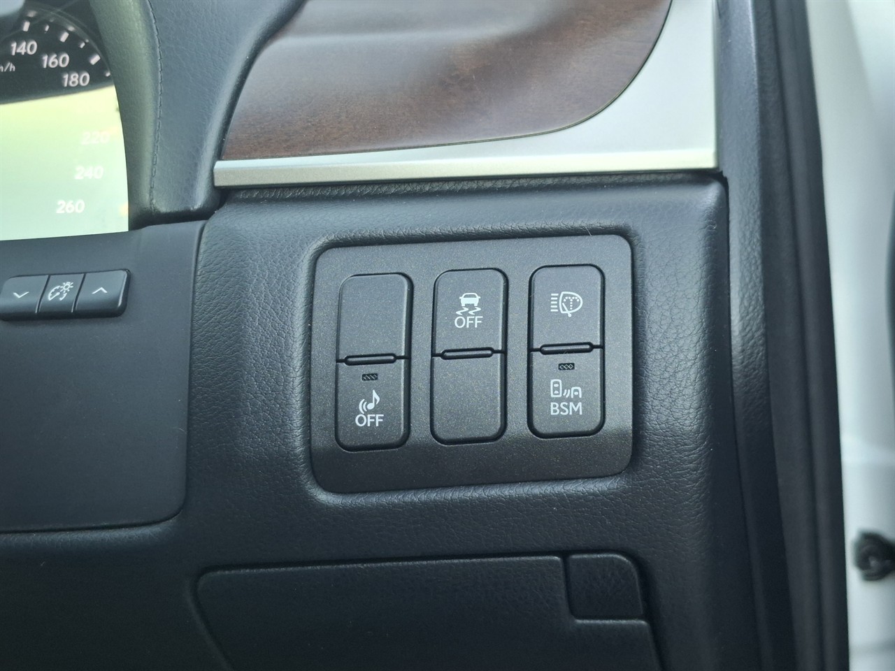 2015 Lexus GS 450h Hybrid.Leather.Blind spot.Radar cruise.10 Airbags.Alarm. Carousel 8