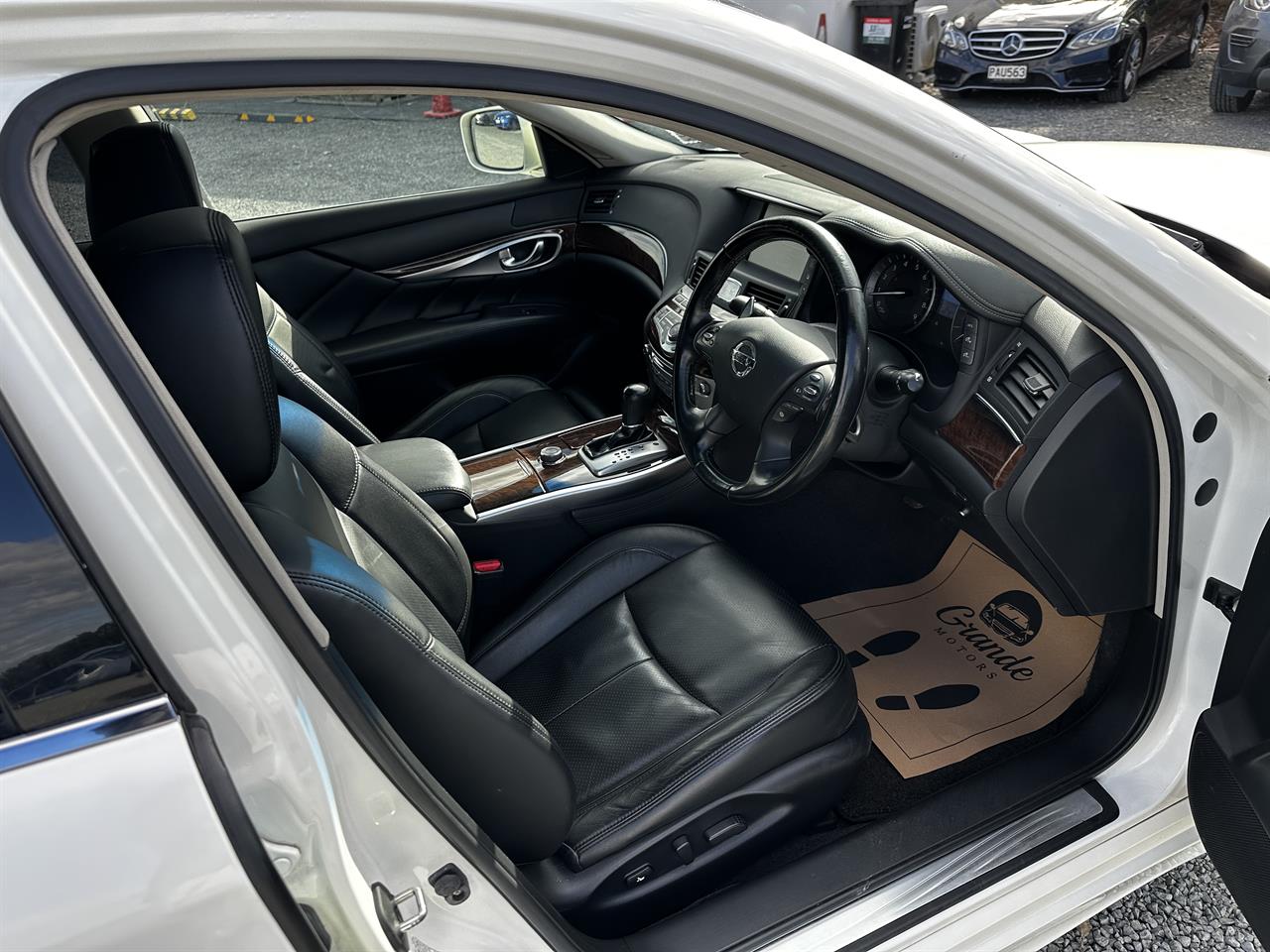 2013 Nissan Fuga 370GT. Sunroof.Leather.Cruise Control.SRS Airbags. Carousel 1