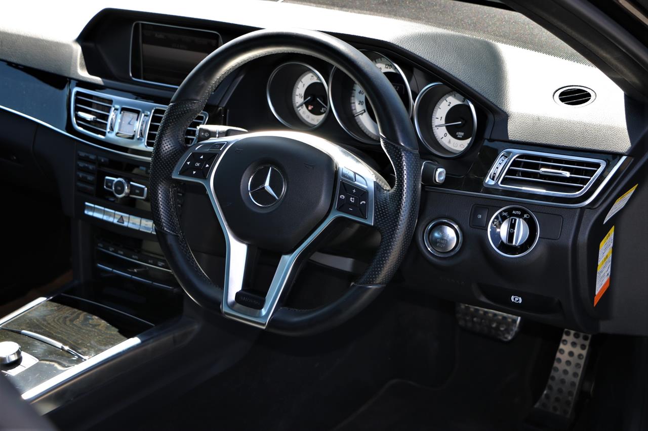 2013 Mercedes-Benz E 350 AMG.Alarm.Leather.Rear camera.10 SRS Airbags. Carousel 8