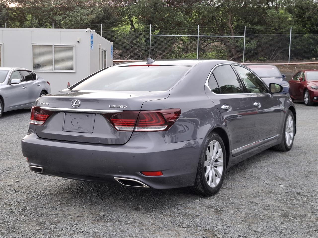 2013 Lexus LS 460 Leather.Cruise control.Park sens.Rear cam.Alarm.10 SRS Airbags. Carousel 17