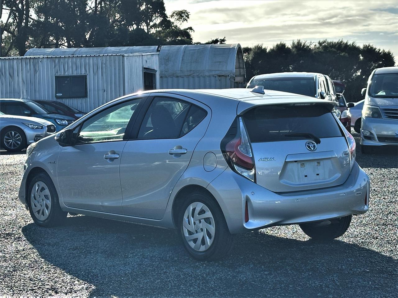 2018 Toyota Aqua G.Leather.8 Airbags.Cruise control.Lane assist.Safety radar. Carousel 15