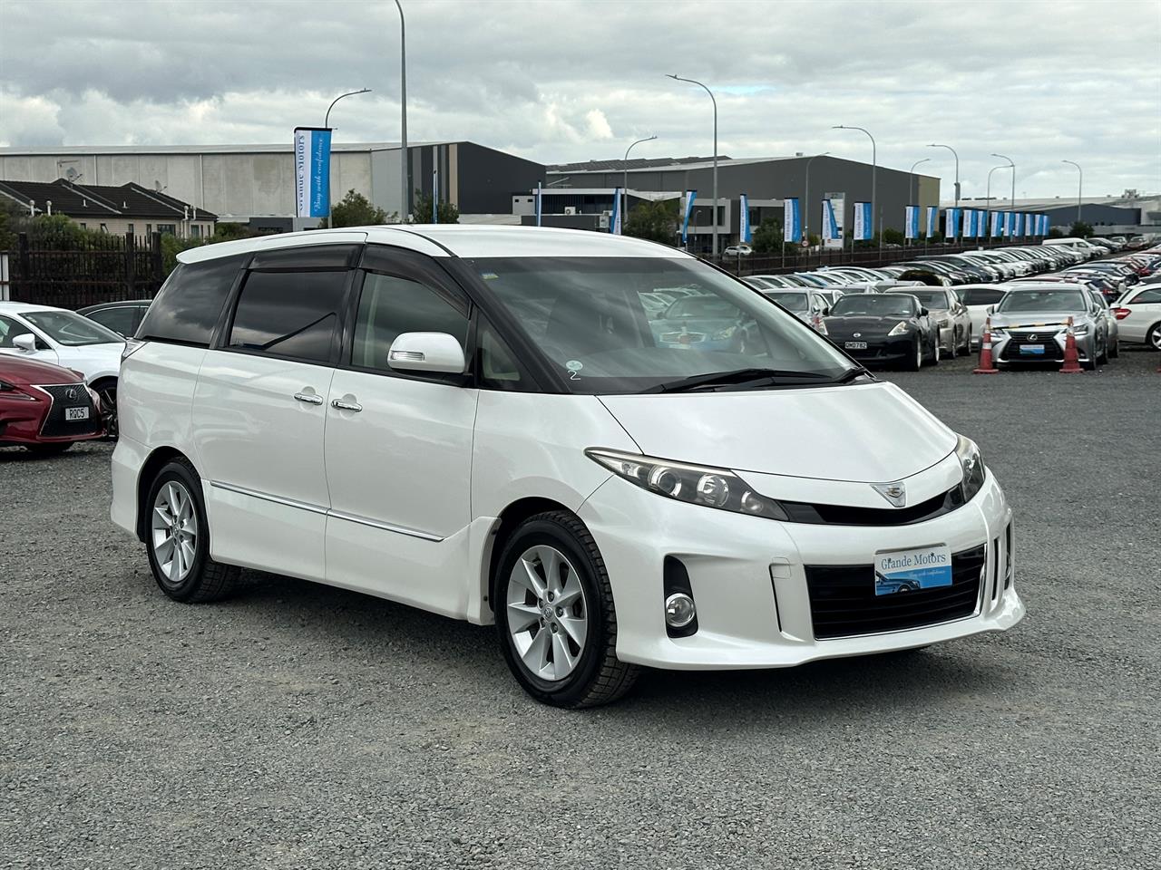 2016 Toyota Estima Aeras.Premium.Cruise control.7 seats.Rear camera.