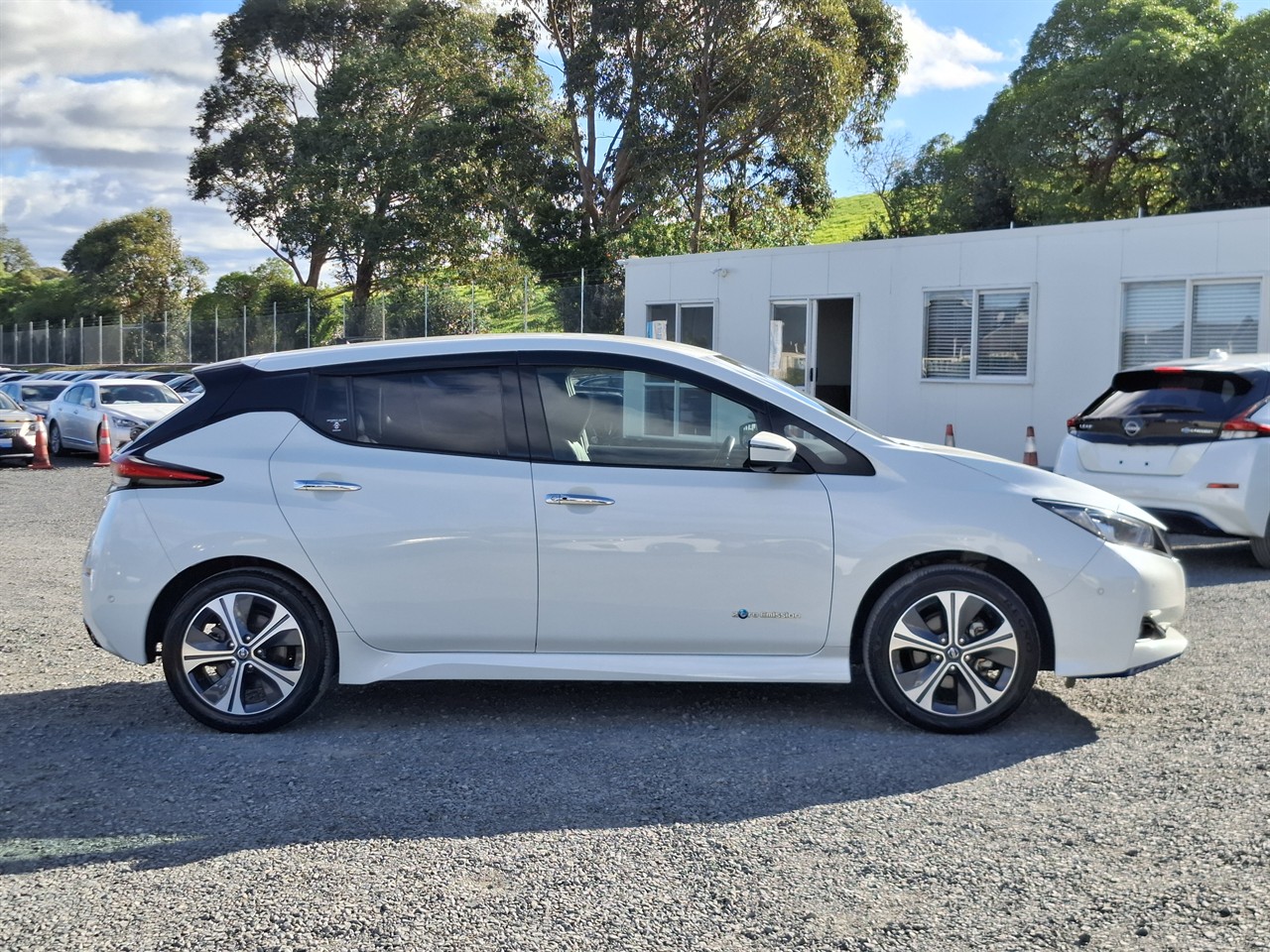 2019 Nissan Leaf 62 KW 90.34% SOH Boss Sound Pro pilot 10SRS Carousel 17