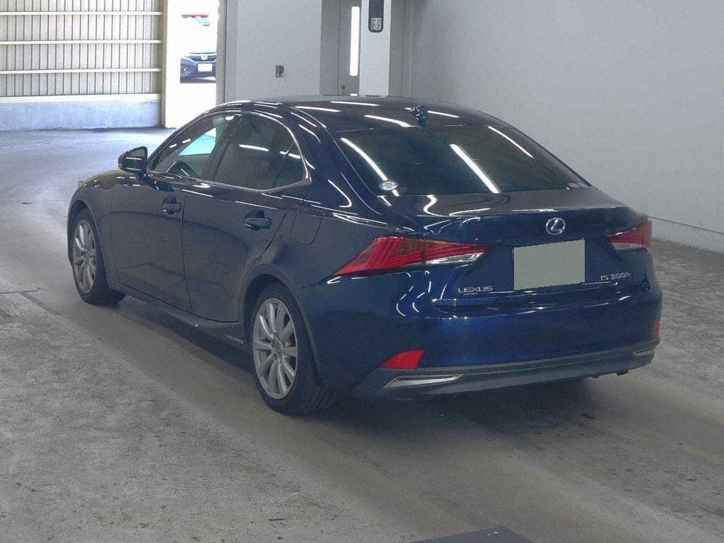 2018 Lexus IS 300h Transit Hybrid Auction Grade 4,5 Carousel 3