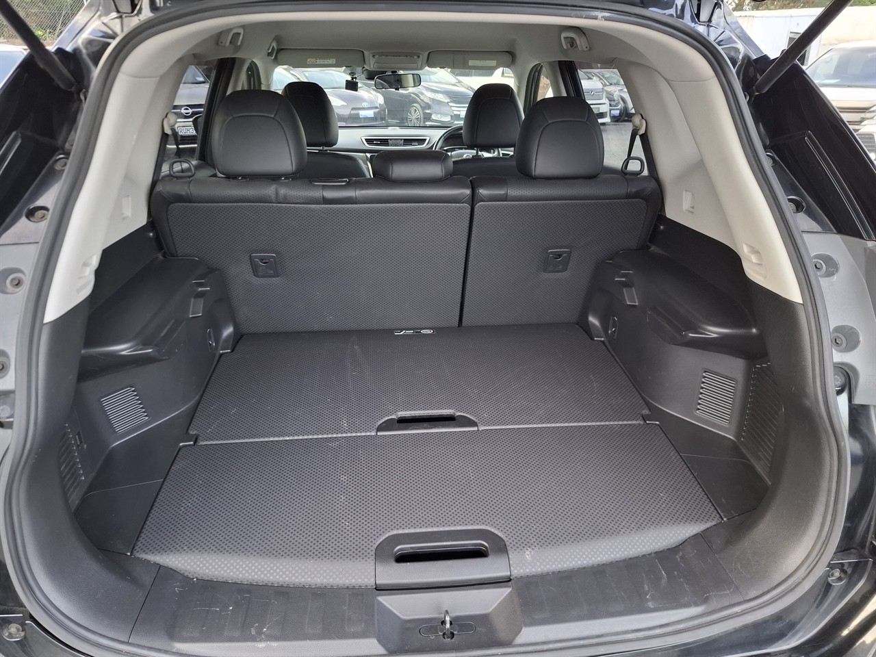 2016 Nissan X-Trail Leather. Rear camera.SRS Airbags. Carousel 10