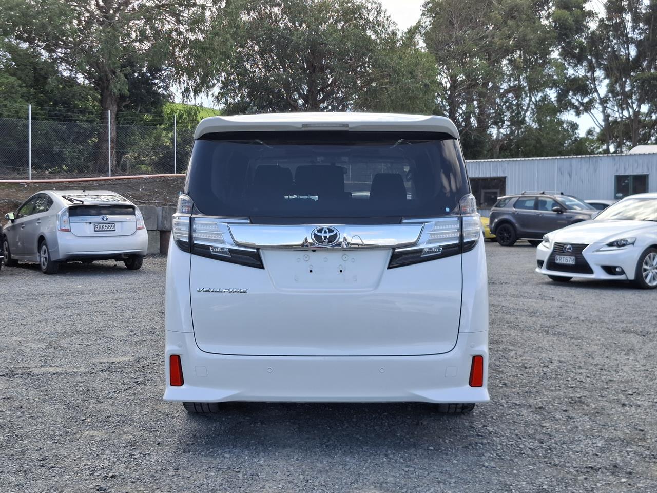 2016 Toyota Vellfire Z.Double sunroof.8 seater.Rear cam.Park sens.8 Airbags. Carousel 15