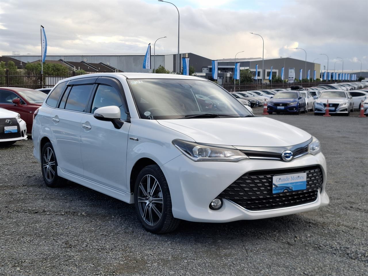 second hand 2017 Toyota Corolla Fielder.WXB.Hybrid.Safety radar.Lane assist.Rear camera.8 Airbags.Button start. for sale NZ