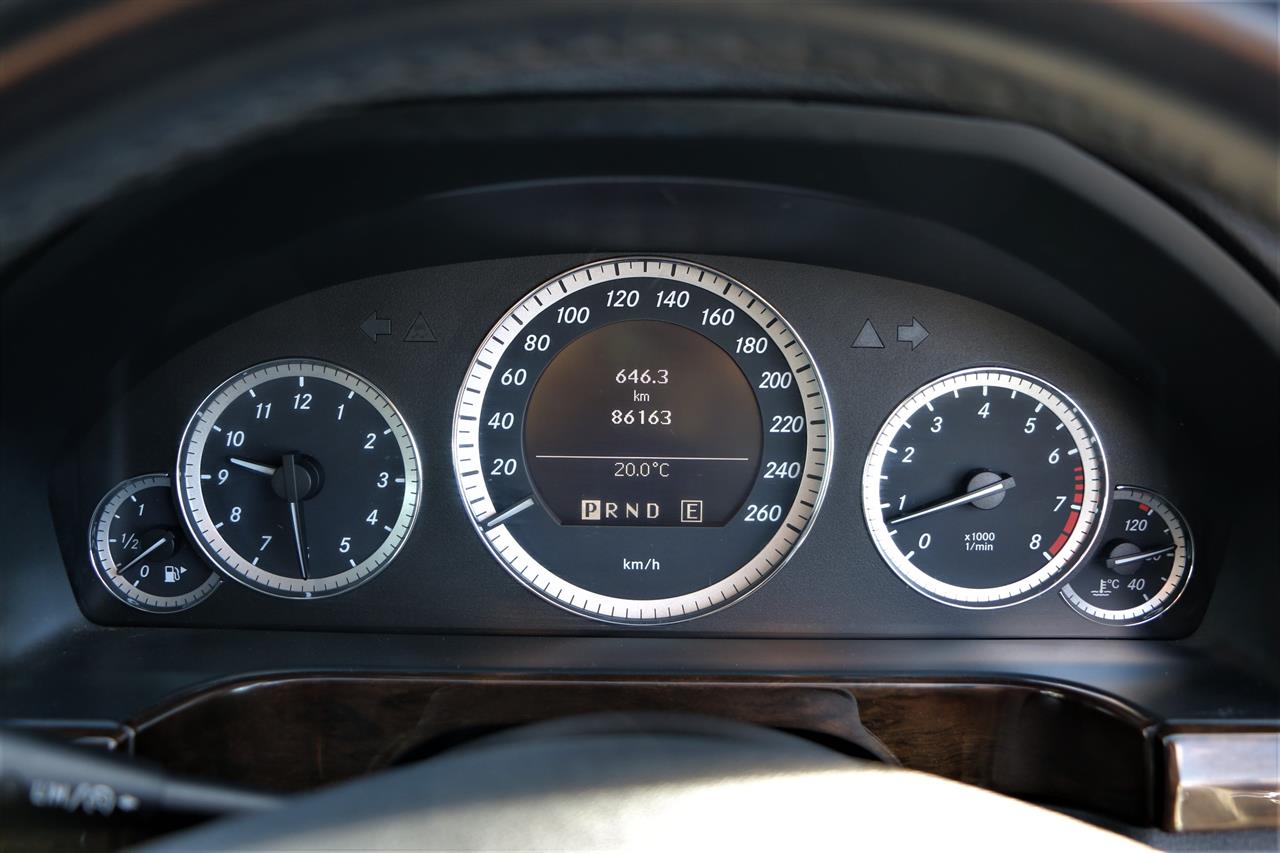 2011 Mercedes-Benz E 250 Wagon.Rear camera.Alarm.New tires.LOW KM. Carousel 9