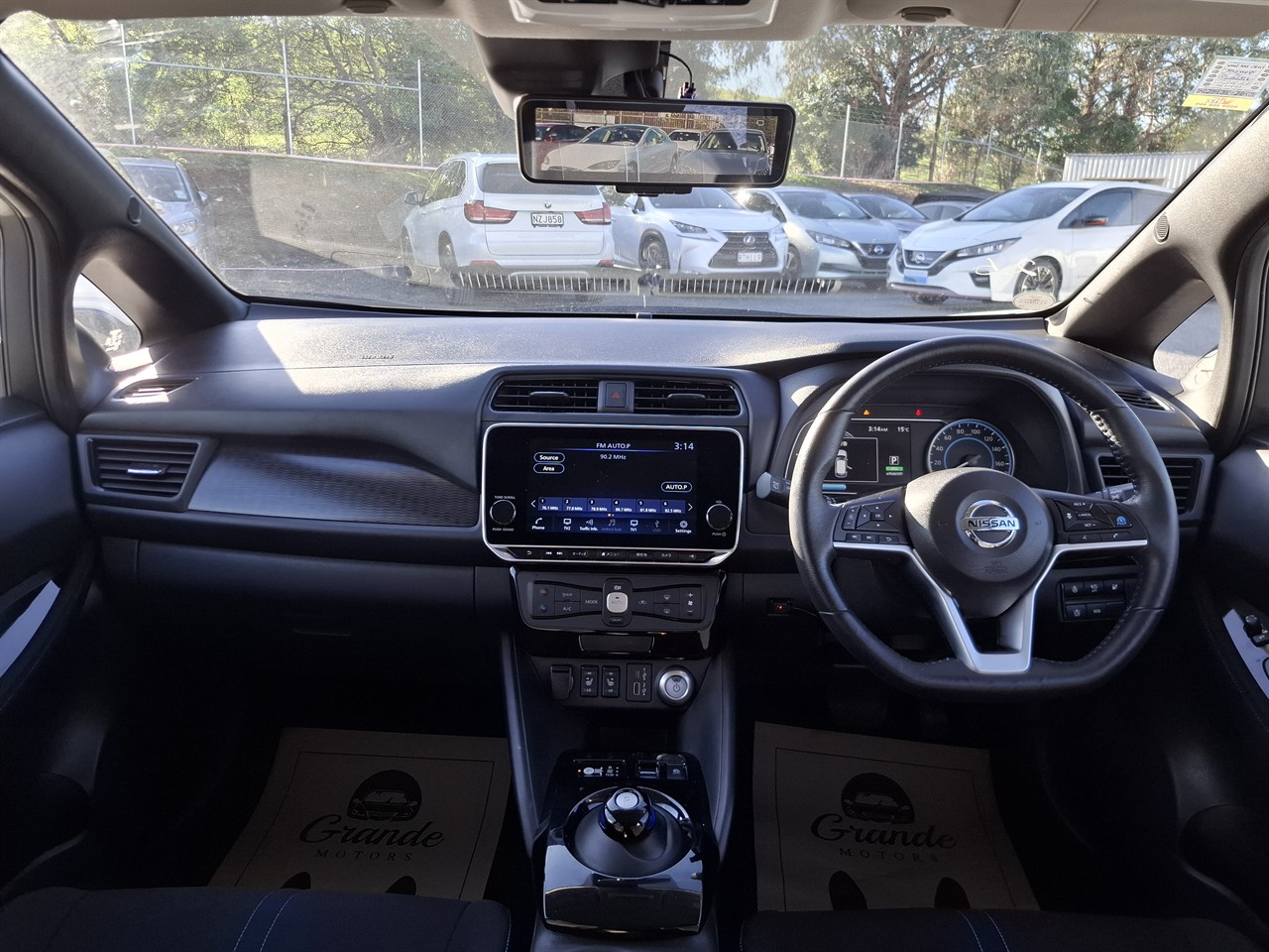 2021 Nissan Leaf Arriving April 88,64% Soh G Model 4,5 Grade Carousel 4