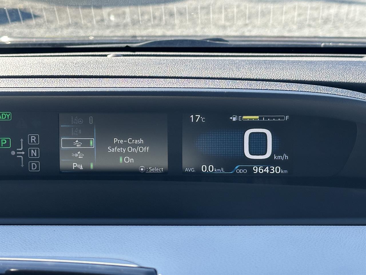 2018 Toyota Prius G.Leather.HUD.Radar cruise.Lane assist.Park sens.Alarm.8 Airbags. Carousel 7