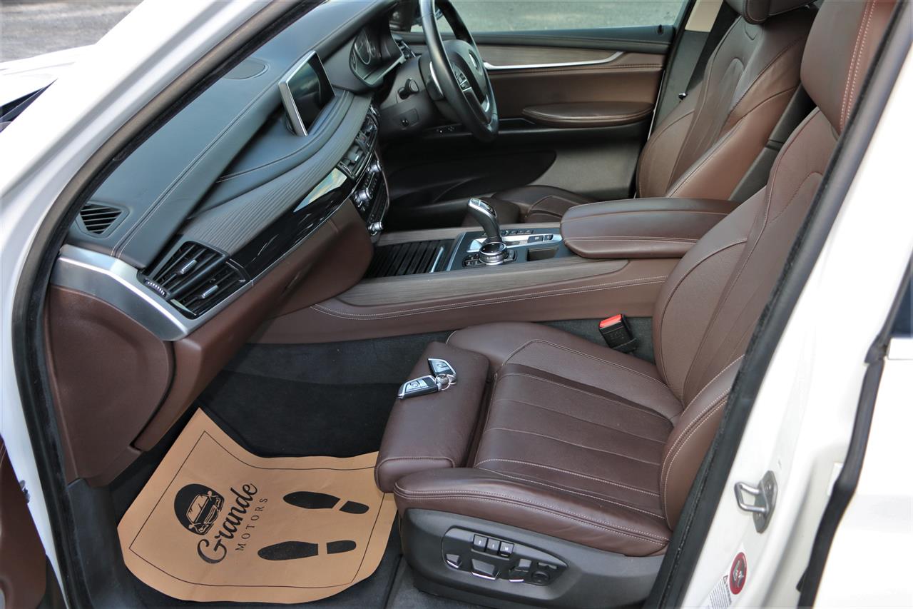 2014 BMW X5 35i.Harman/Kardon.Sunroof.360°camera.Alarm.LOW KM. Carousel 3