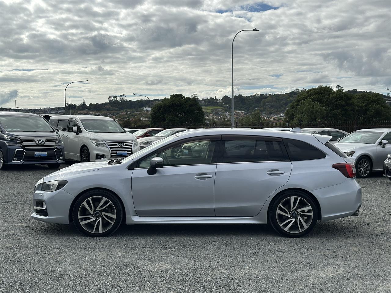 2014 Subaru Levorg 4WD.Eyesignt.Lane assist.Radar cruise.Rear cam.Button start. Carousel 3