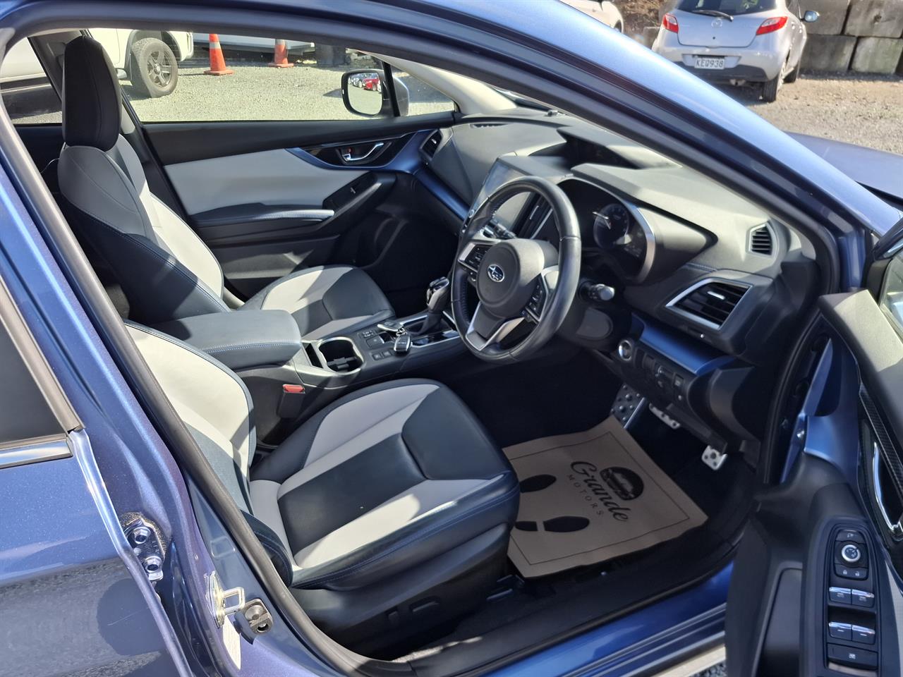 2018 Subaru XV (Impreza).Advance.Hybrid.4WD.Eyesight.Lane assist.Radar cruise.Park sens. Carousel 1