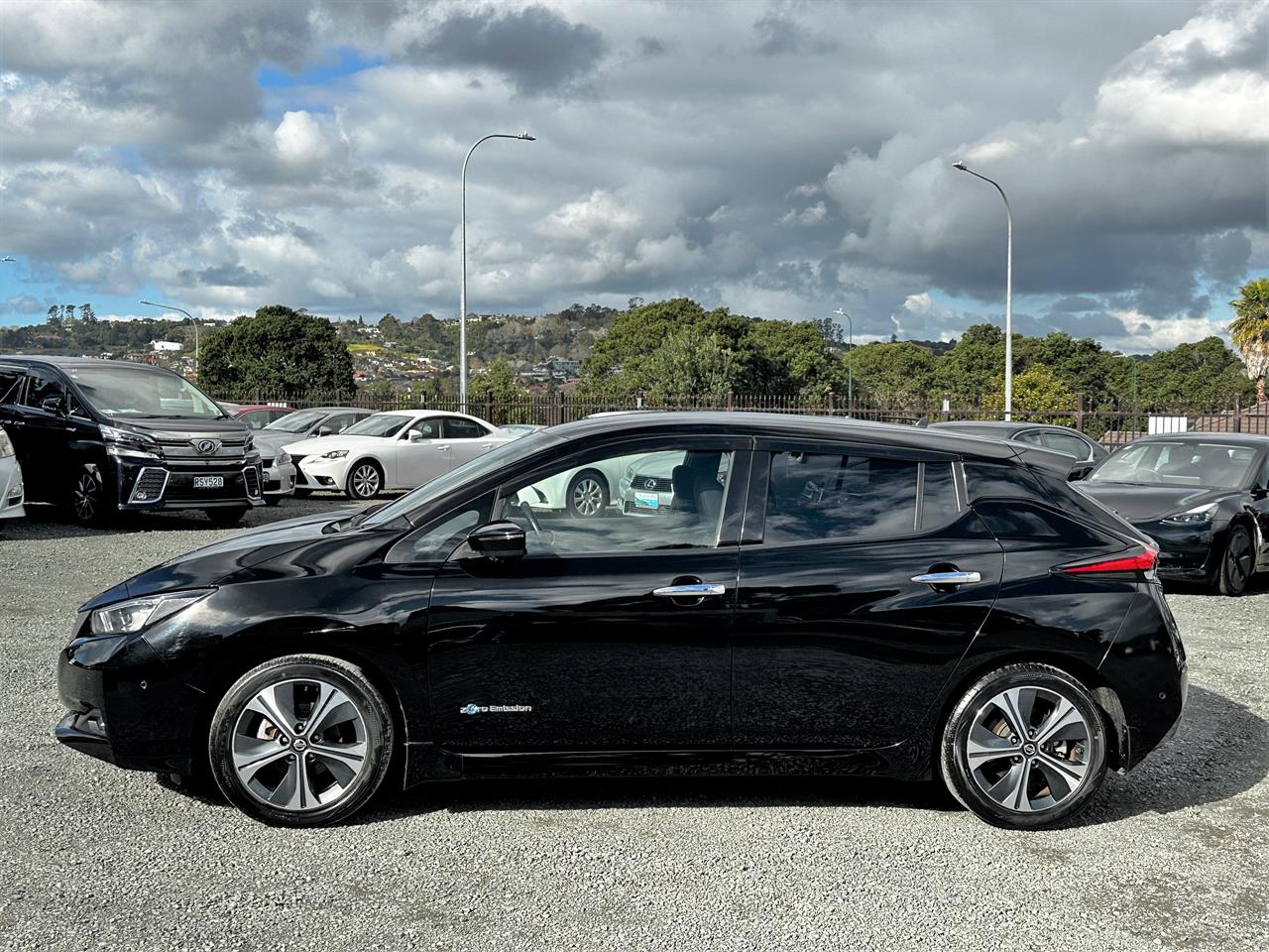 2019 Nissan Leaf 40KW.SOH 95%.Pro-pilot.360°camera.10 Airbags.Alarm. Carousel 14