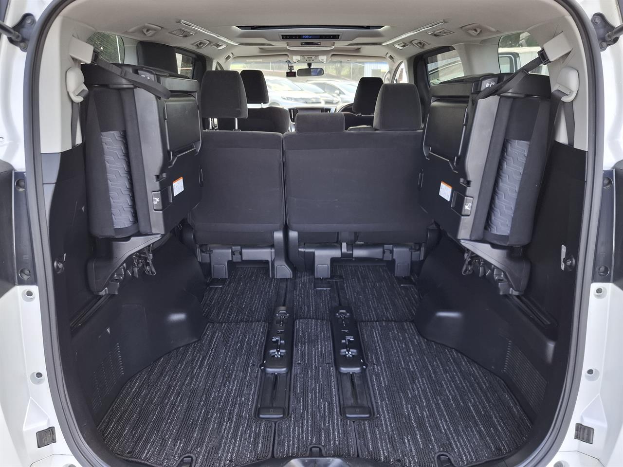 2016 Toyota Vellfire Z.Double sunroof.8 seater.Rear cam.Park sens.8 Airbags. Carousel 18