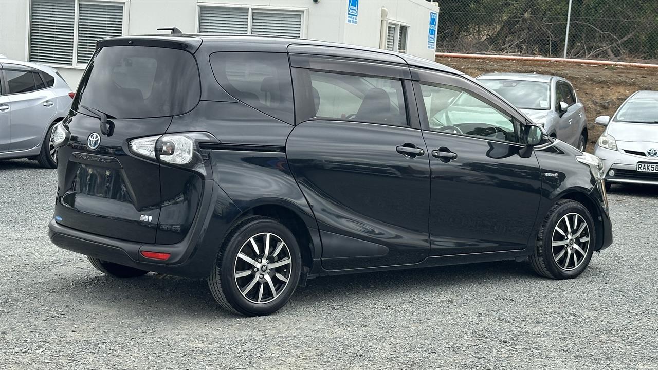 2017 Toyota Sienta Hybrid G.7 seats.Lane assist.Safety radar.Button start.Alloys Carousel 14