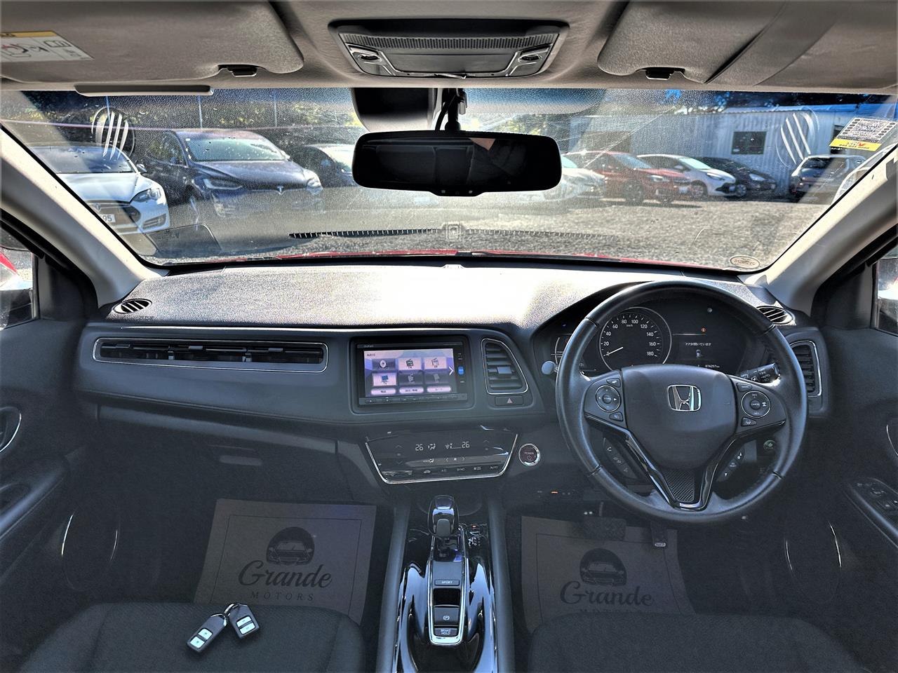 2016 Honda Vezel Hybrid.Rear camera.Cruise control. Carousel 4