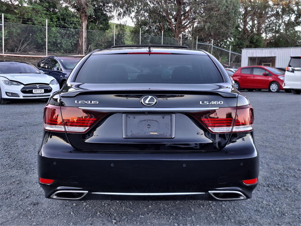 2015 Lexus LS 460 F-Sport.Sunroof.Leather.Radar cruise. Blind sport.Alarm.10 Airbags. Carousel 16