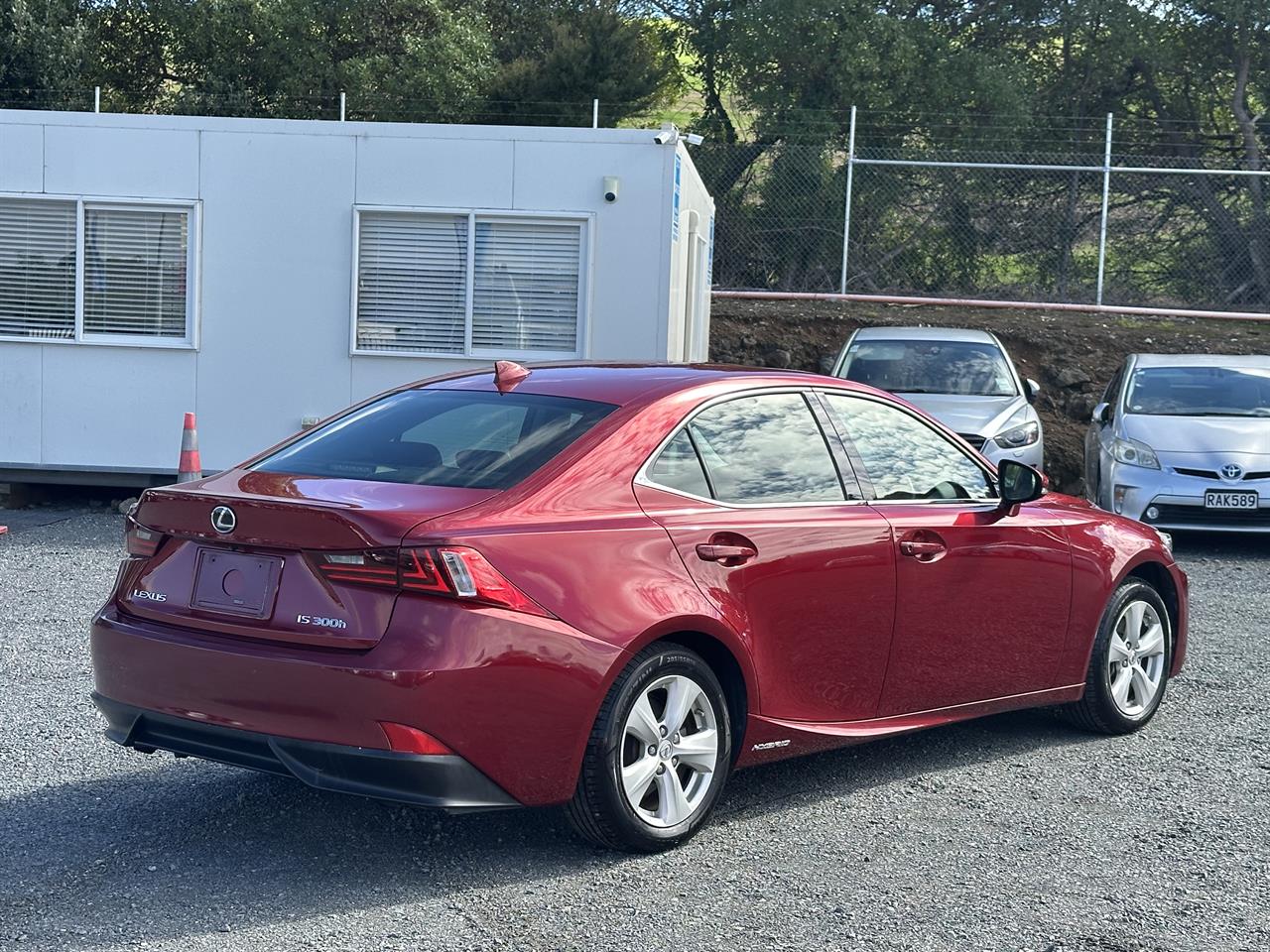 2015 Lexus IS 300h Hybrid.Sunroof.Cruise control.Alarm.10 Airbags.Rear camera.Park sens. Carousel 15