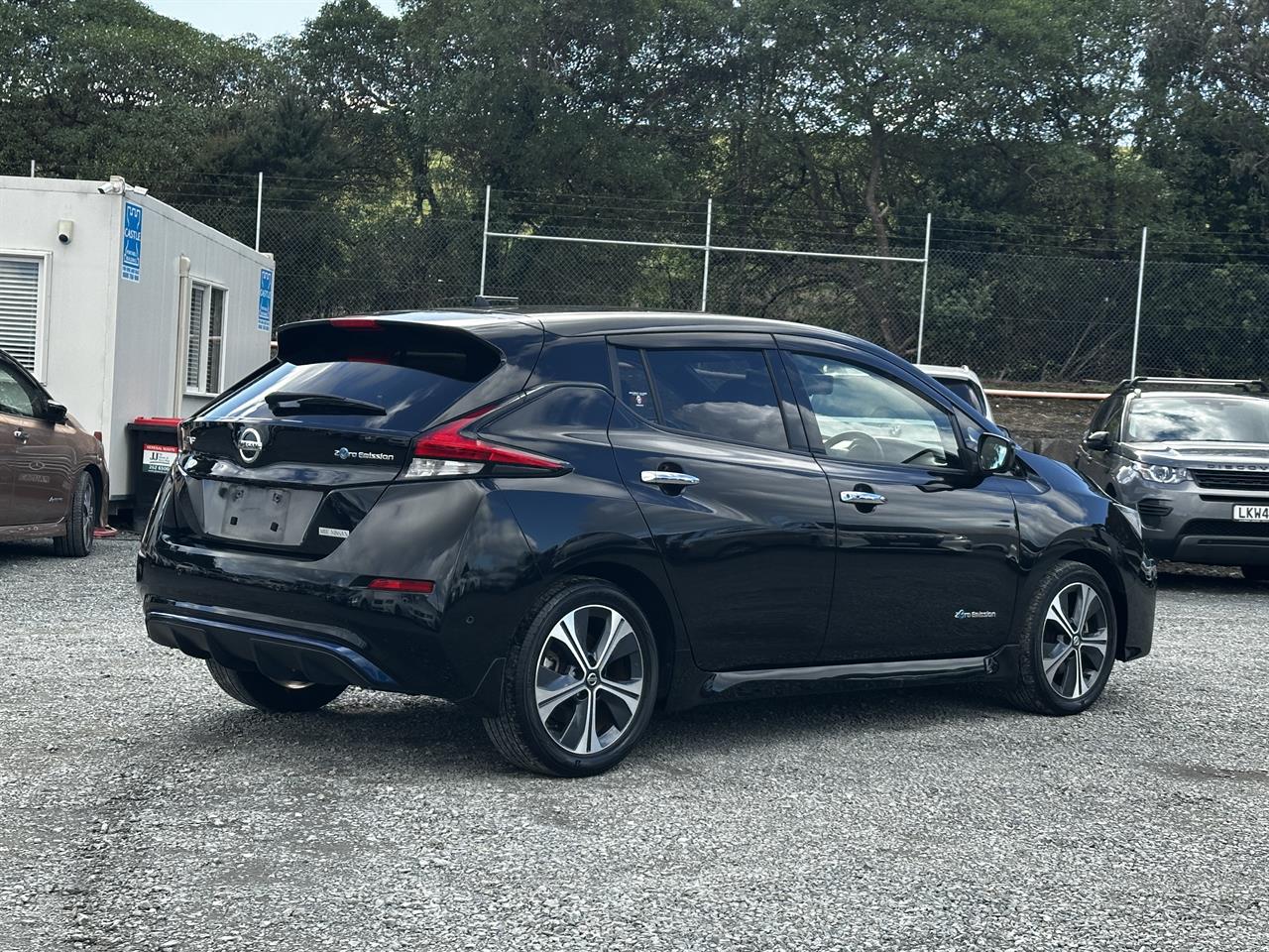 2019 Nissan Leaf 40KW.SOH 95%.Pro-pilot.360°camera.10 Airbags.Alarm. Carousel 17
