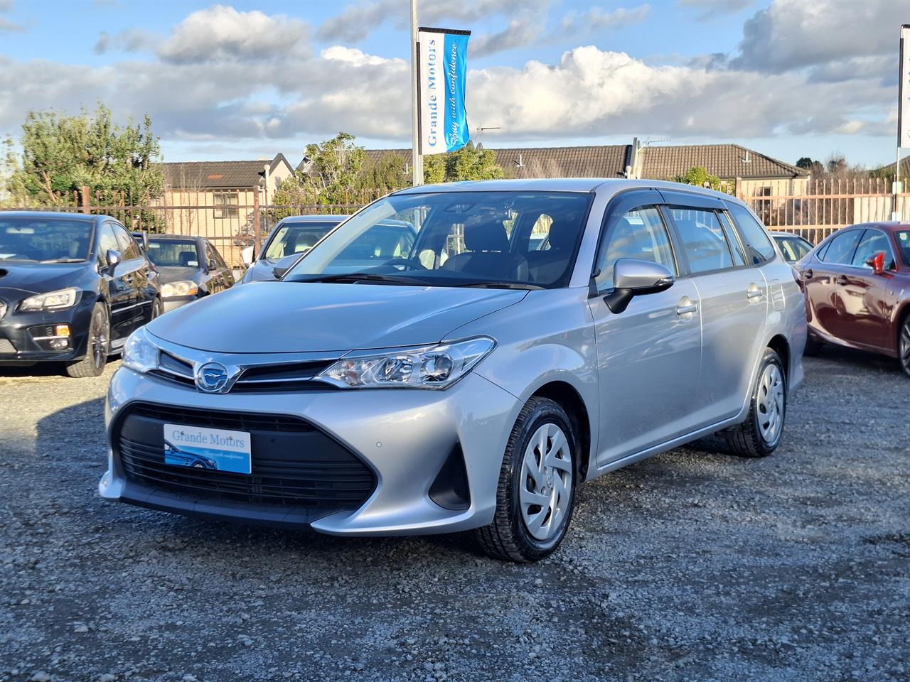 2021 Toyota Corolla Fielder.Hybrid.Lane assist.Rear cam.Park sensors.Safety radar. Carousel 8
