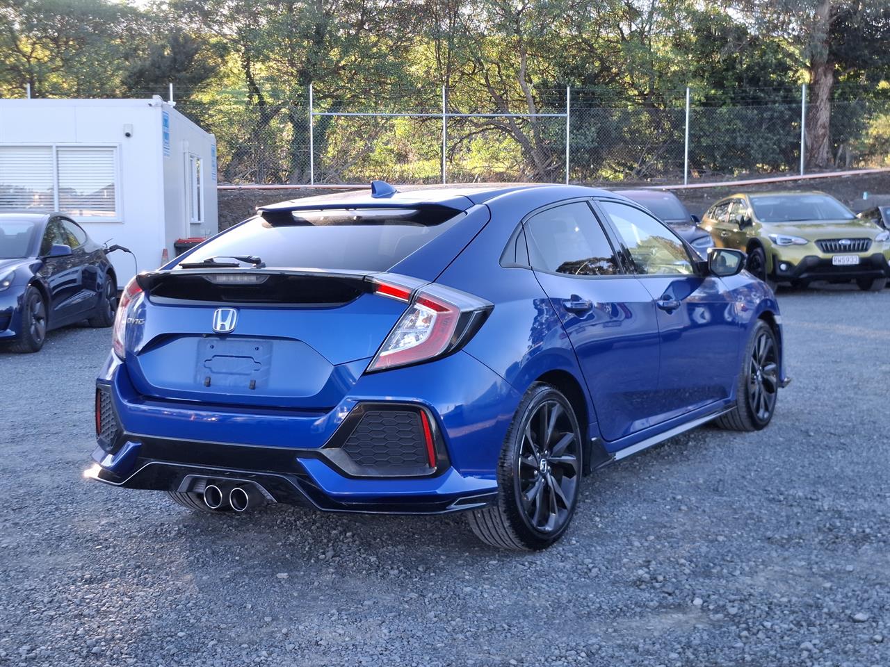 2017 Honda Civic Safety radar.Lane assist.Radar cruise.Rear camera. Carousel 17