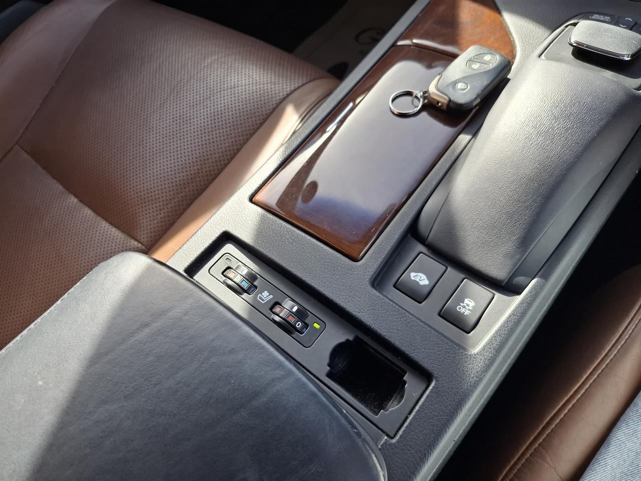 2012 Lexus RX 450h Hybrid.Leather.Cruise control.Alarm.10 Airbags. Carousel 8