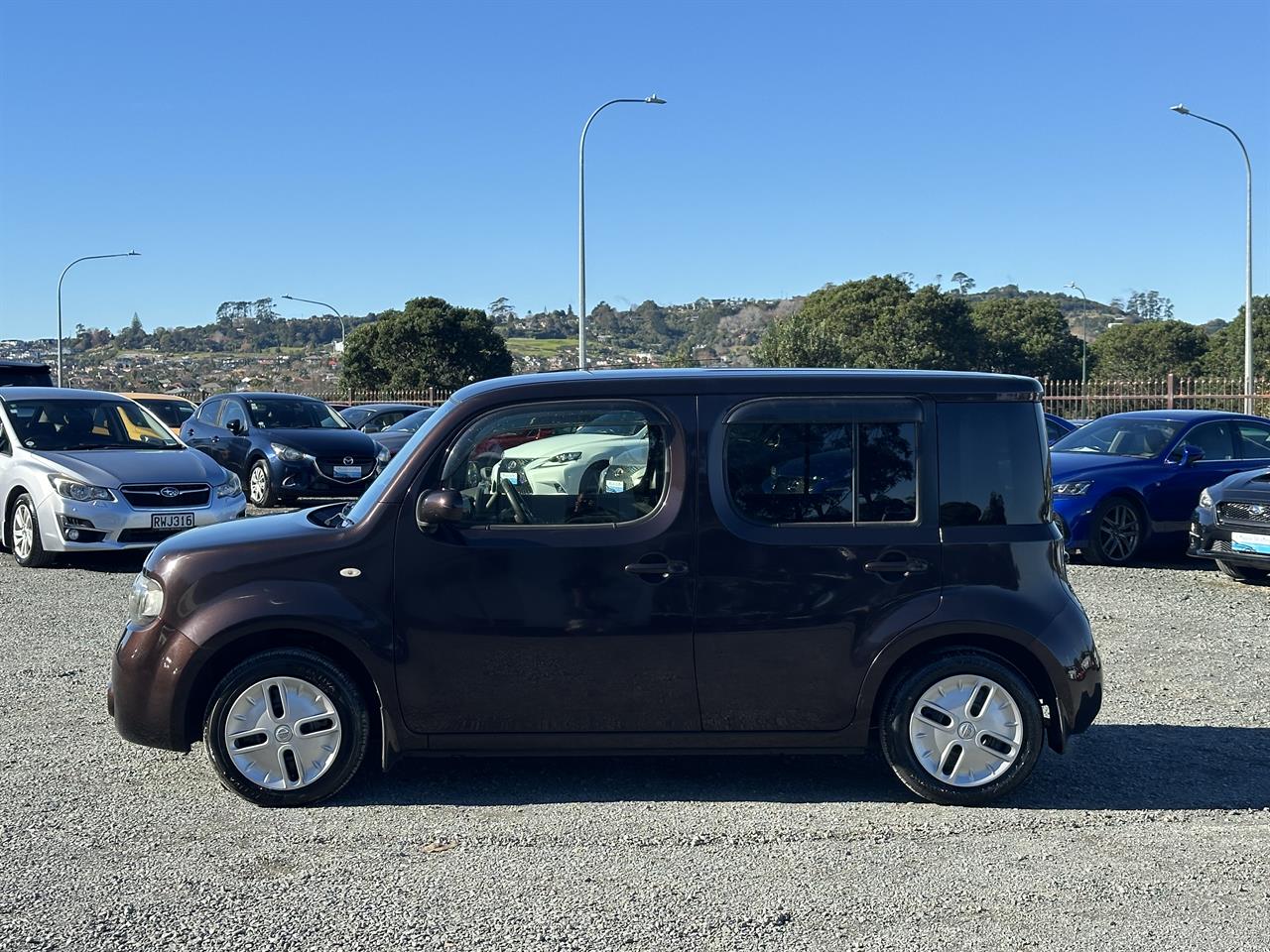 2019 Nissan Cube Engine button start. Carousel 11