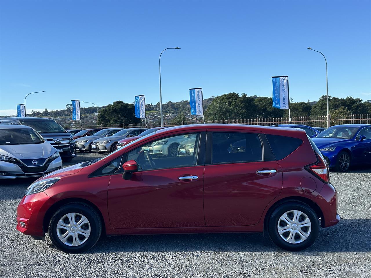 2016 Nissan Note Safety radar.Lane assist.Button start.Alarm.LOW KM. Carousel 11