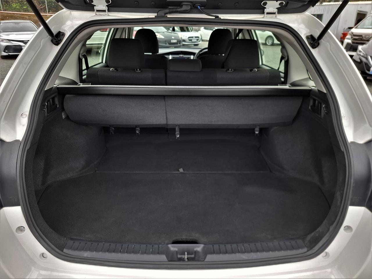 2016 Toyota Corolla Fielder.Hybrid.Rear camera.New tires. Carousel 17