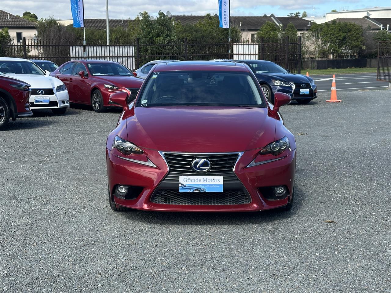 2015 Lexus IS 300h Hybrid.Sunroof.Cruise control.Alarm.10 Airbags.Rear camera.Park sens. Carousel 11