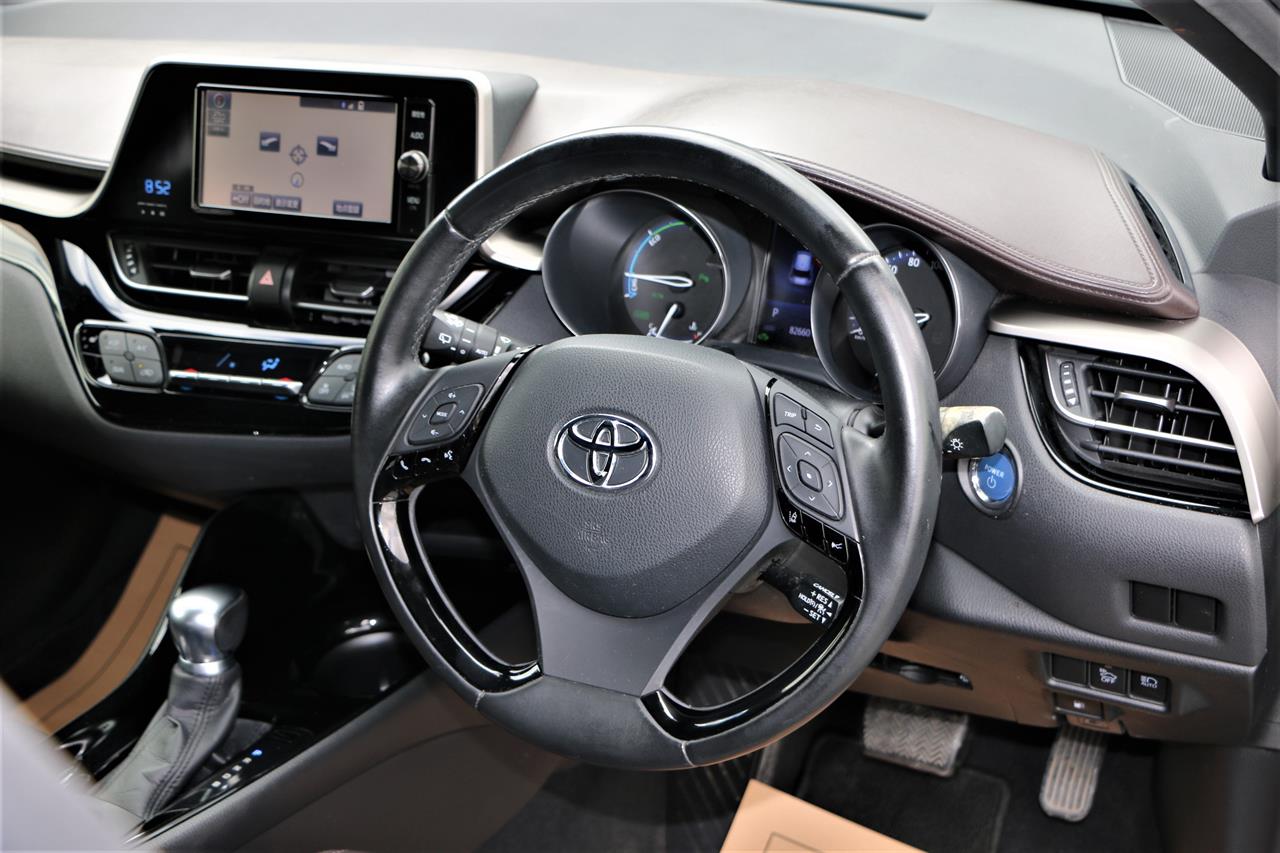 2017 Toyota C-HR G spec.Hybrid.BSM.LKA.Safety radar.Rear cam.Alarm. Carousel 6