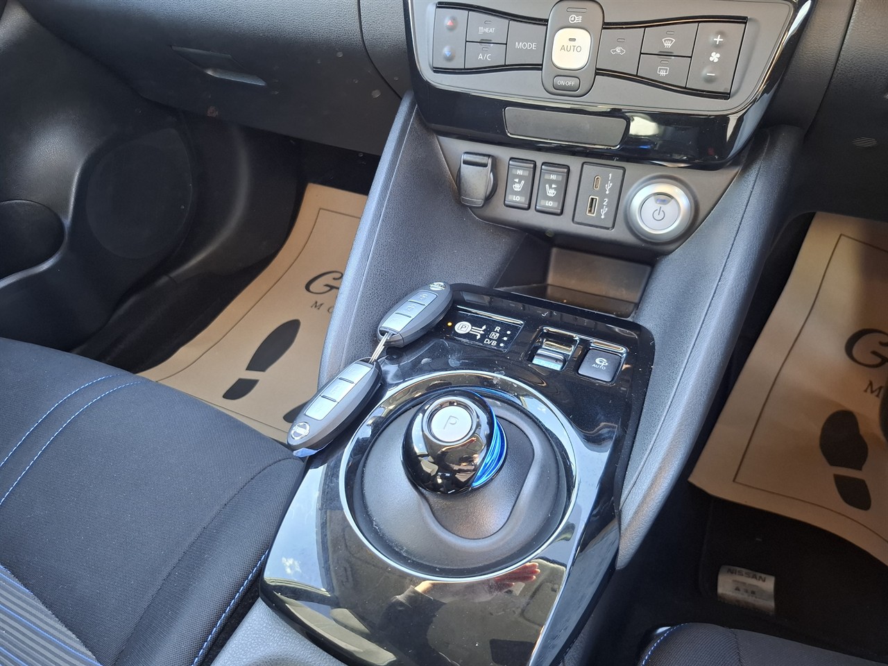 2021 Nissan Leaf Arriving April 88,64% Soh G Model 4,5 Grade Carousel 6