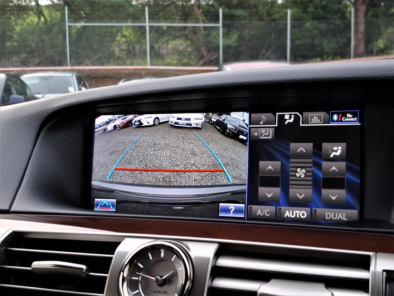 2013 Lexus LS 460 Leather.Cruise control.Park sens.Rear cam.Alarm.10 SRS Airbags. Carousel 5
