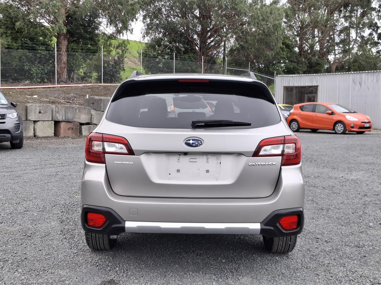 2017 Subaru Outback 4WD.Eyesight.Blind spot.Leather.Radar cruise.Lane assist.Alarm. Carousel 16