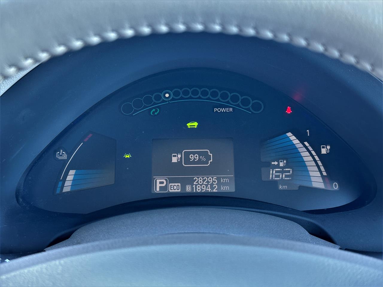 2017 Nissan Leaf 30KW.SOH 75%.BOSE.360°camera.Cruise control. Carousel 10