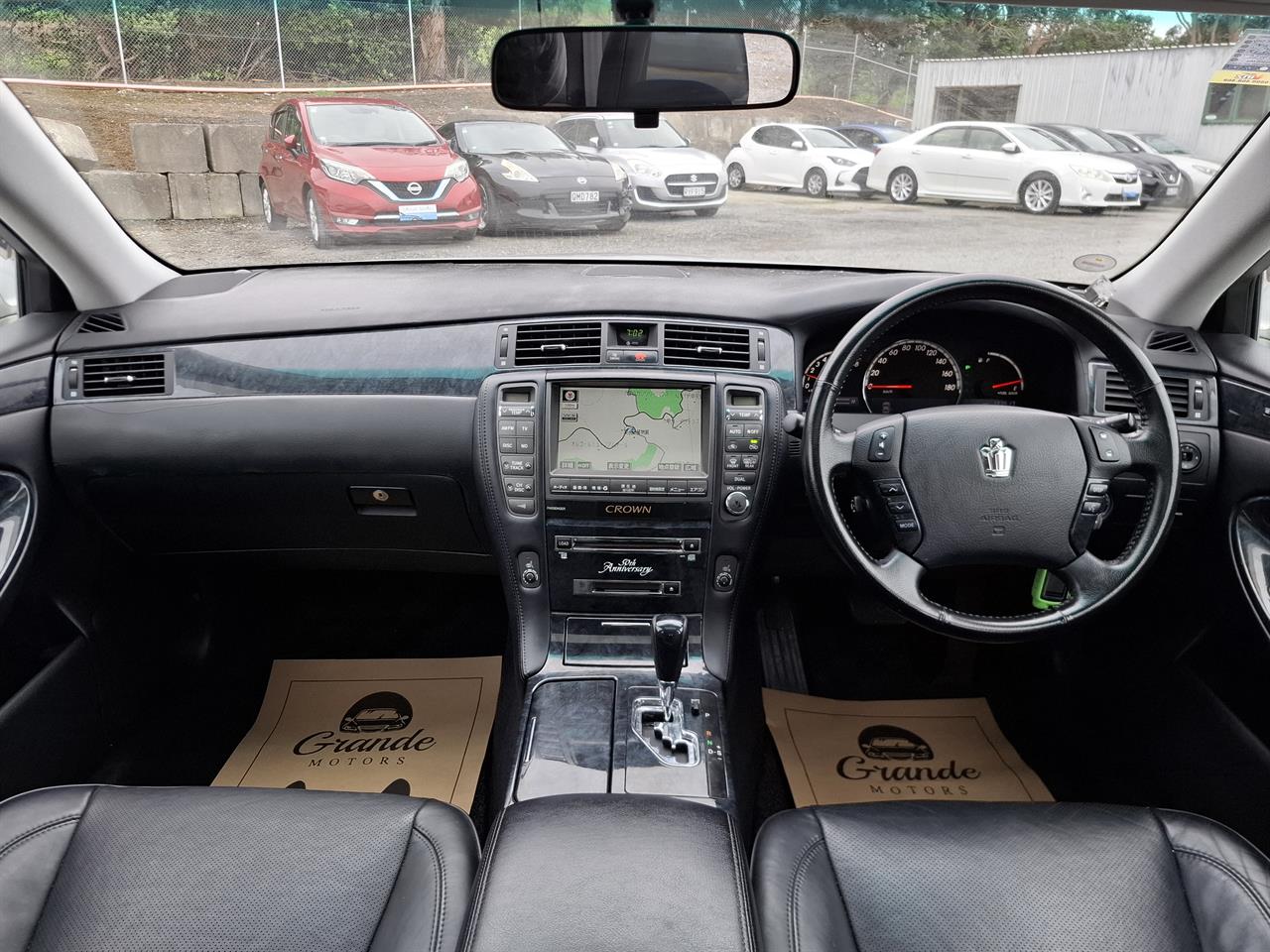2005 Toyota Crown Athlete.Sunroof.Leather.Cruise control.Rear camera.Alarm. Carousel 4