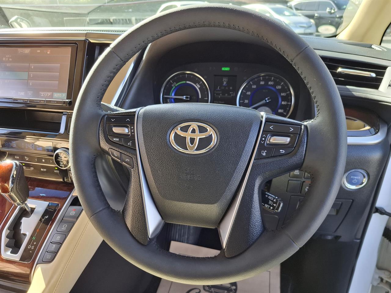 2015 Toyota Alphard Hybrid.Cruise control.Rear cam.Park sensors.Elec doors.8 SRS Airbags Carousel 9