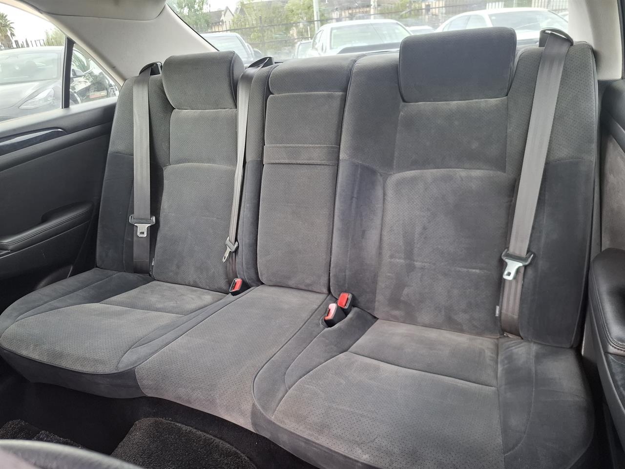2005 Toyota Crown Athlete.Sunroof.Cruise control.LOW KM. Carousel 4