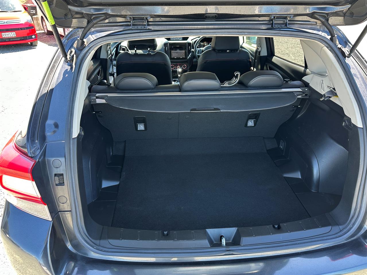 2017 Subaru XV 4WD.Eyesight.Leather.Radar cruise.Lane assist.Rear camera.Button start. Carousel 17