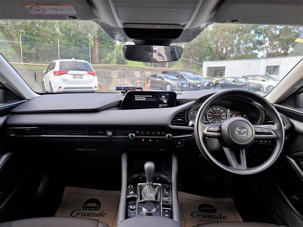 2021 Mazda 3 HUD.Rear camera.Radar cruise.Park sensors. Carousel 6