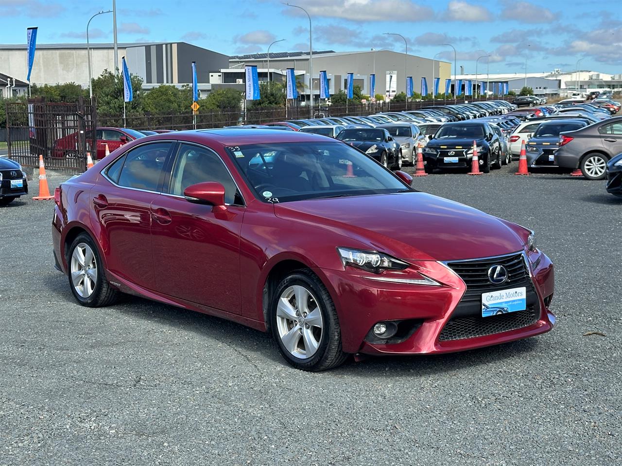2015 Lexus IS 300h Hybrid.Sunroof.Cruise control.Alarm.10 Airbags.Rear camera.Park sens.