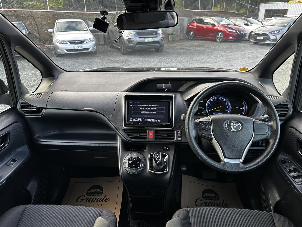 2017 Toyota Voxy Hybrid.Safety radar.Lane assist.Rear cam.Electic doors. Carousel 6